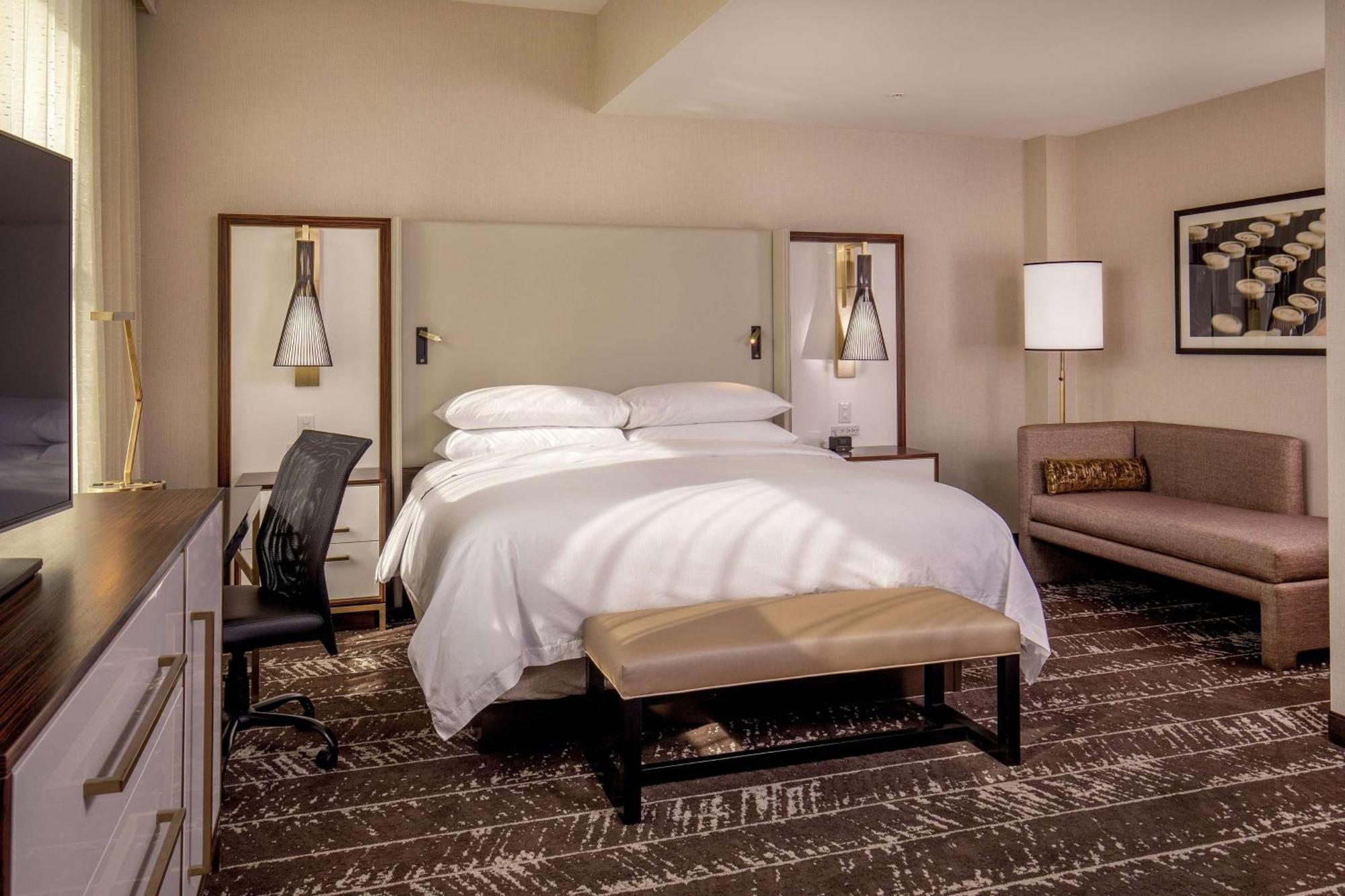 Doubletree By Hilton Youngstown Downtown Eksteriør billede